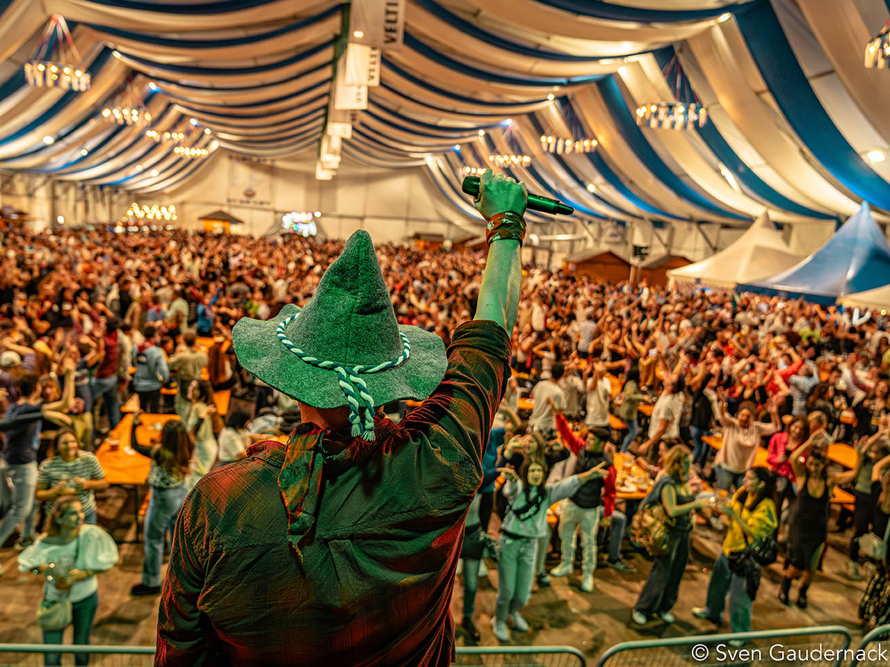 Gänsehaut bei 3500 Leuten - Oktoberfest Zaragoza (2025)